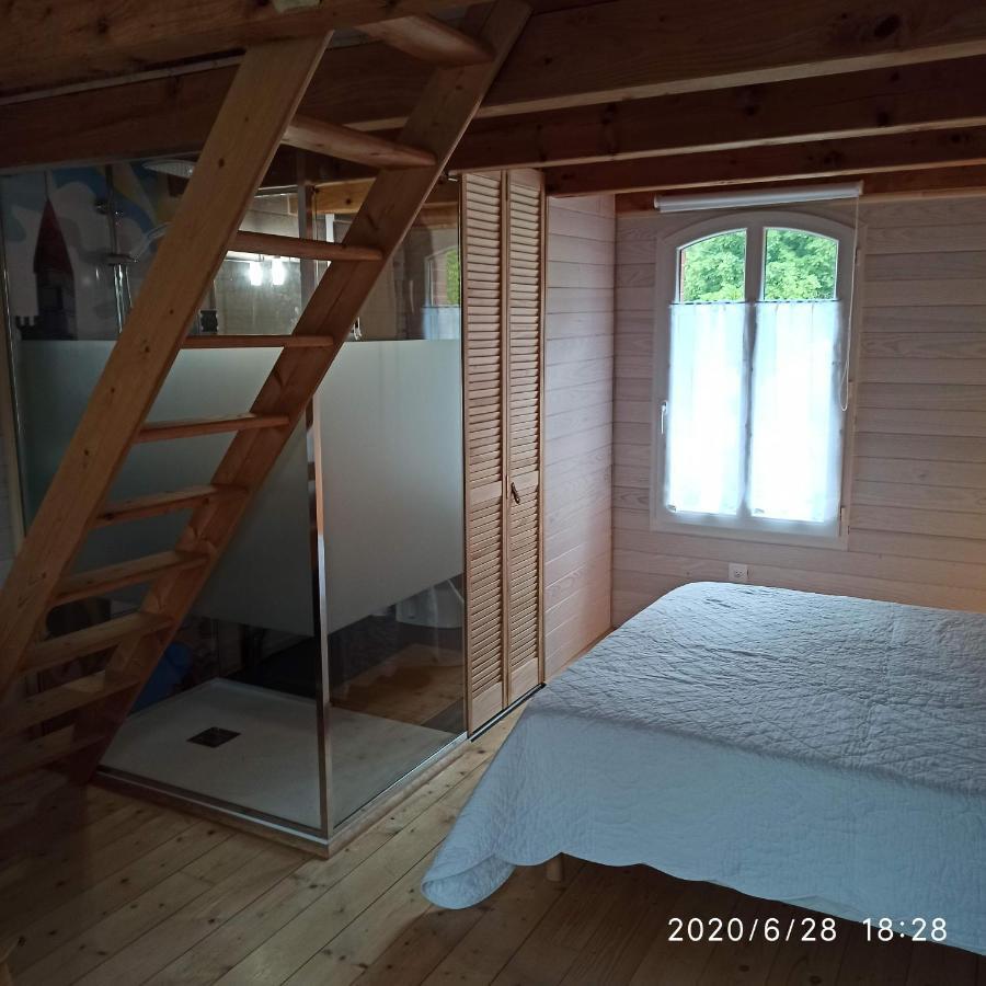 Une Tiny House à découvrir au cœur de la cité ! Contrexéville Exterior foto