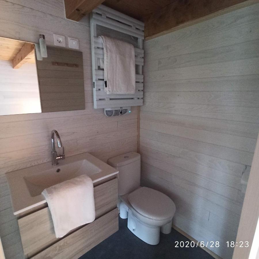 Une Tiny House à découvrir au cœur de la cité ! Contrexéville Exterior foto